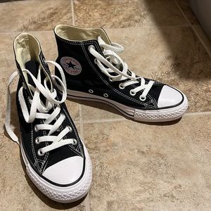 Black high top converse